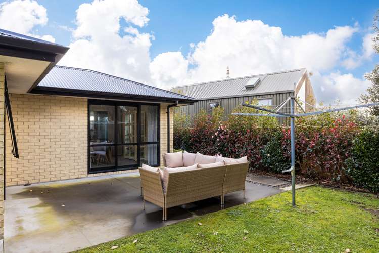 5 Mahuru Lane Okato_11