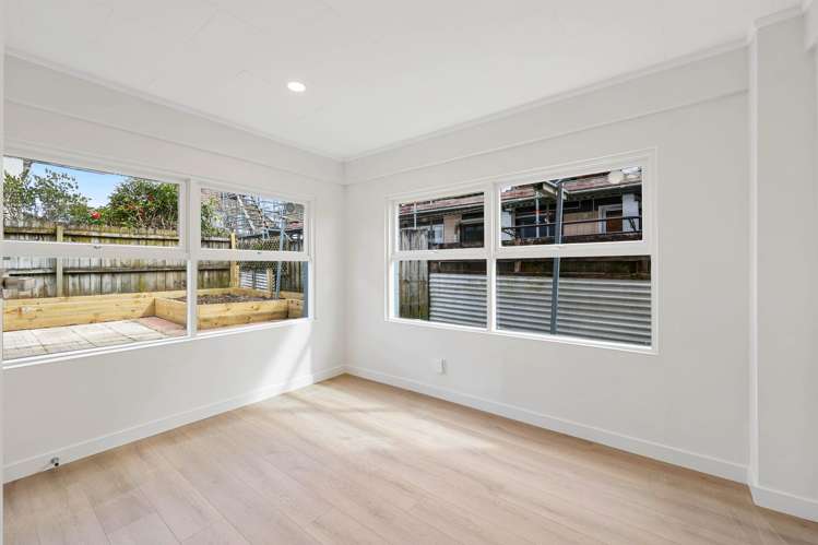 77 Macleans Road Bucklands Beach_24