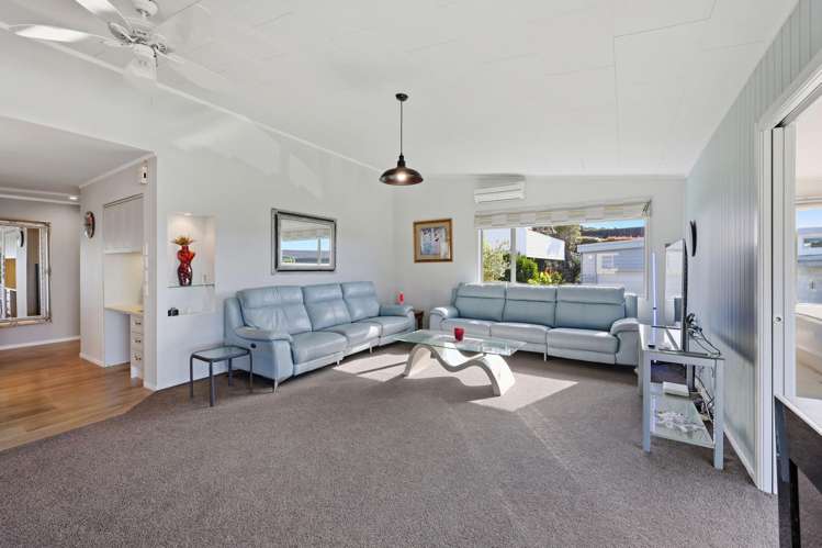 49 Torkar Road Clarks Beach_8