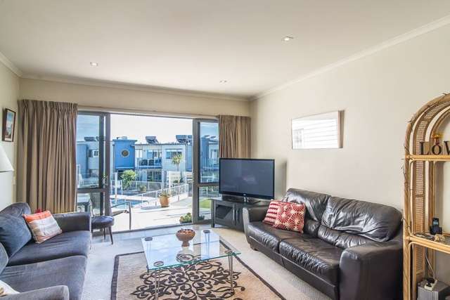 26/4 Seaview Road Paraparaumu Beach_3