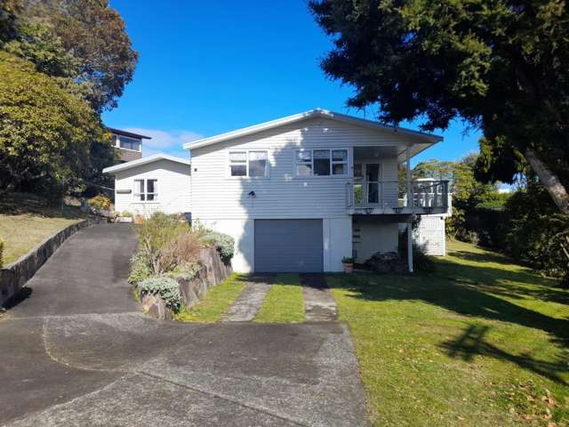 Hilltop Family Home - Long Term