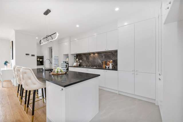 33 Dungloe Avenue Flat Bush_4