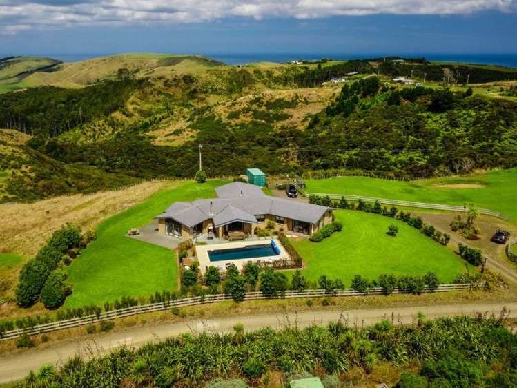 113a Constable Road Muriwai_1