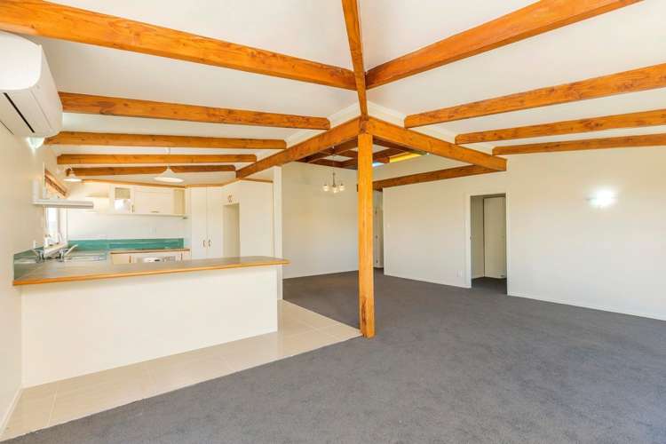 11 Pokapu Street Titirangi_13