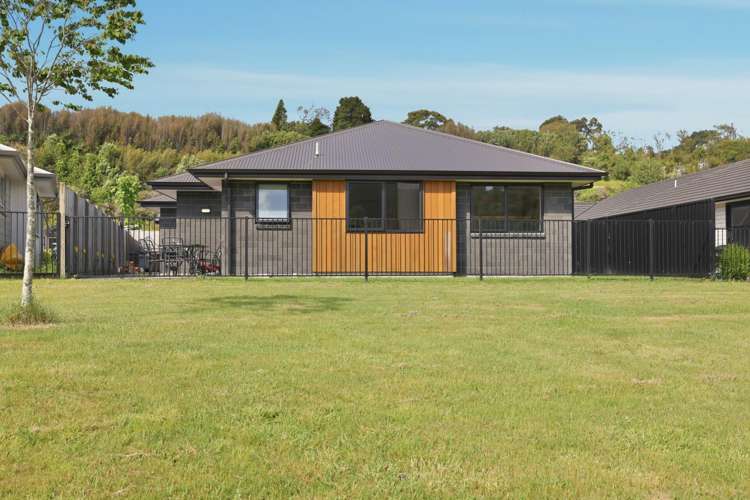 72 Pakanga Grove Pyes Pa_6