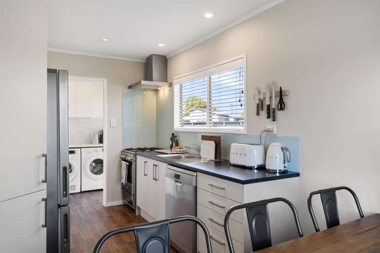 40 Elmwood Crescent Pukete_7