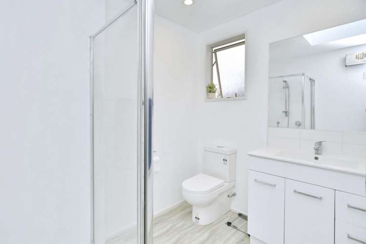 9 Tangmere Place Burwood_26