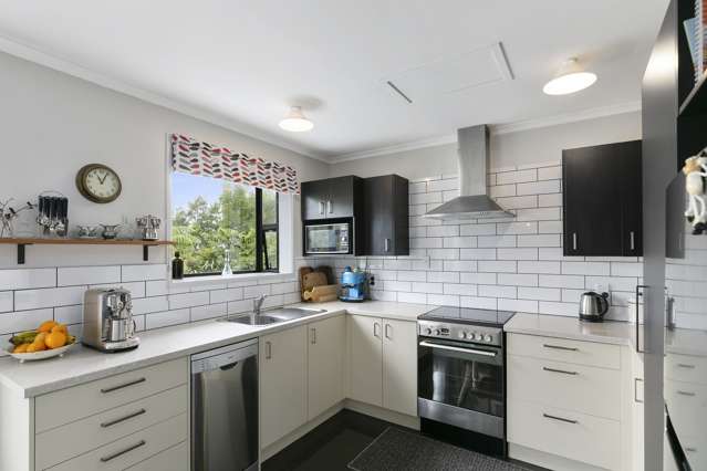 3 Tedder Way Karori_1