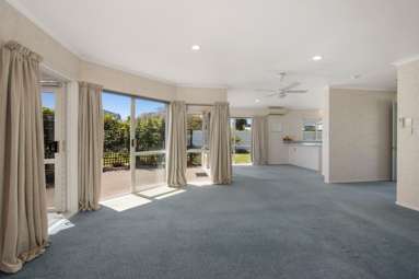 24 Riverlea Drive_1