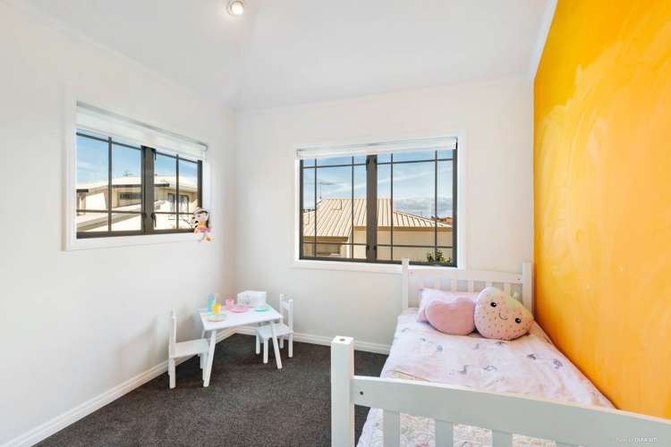 8 Norman Road Hauraki_13