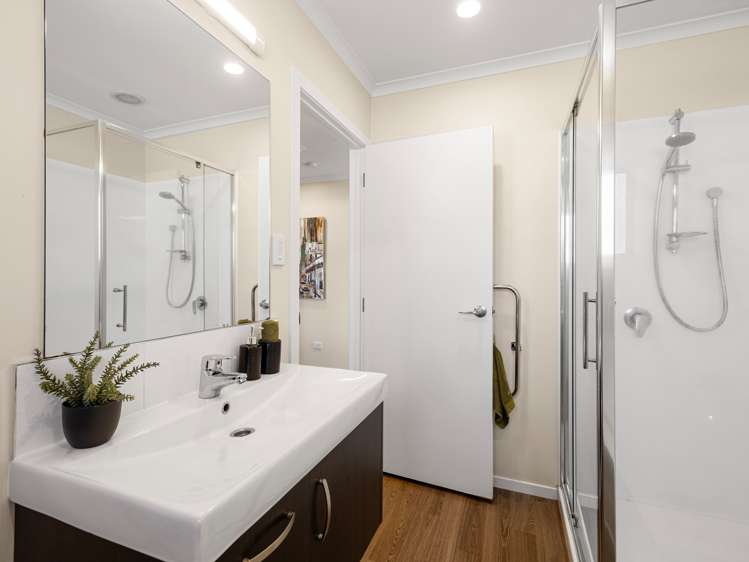 5/63 Knighton Road Hillcrest_14