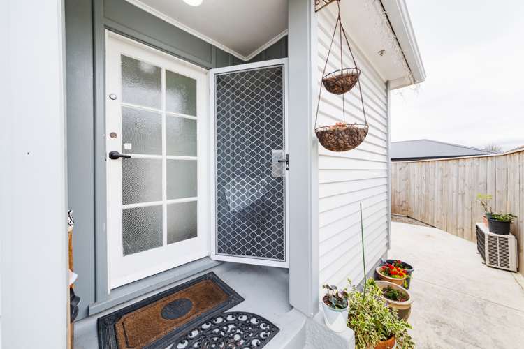 928 Tremaine Avenue Roslyn_2