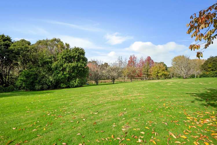 19 Valley Road Waitoki_13