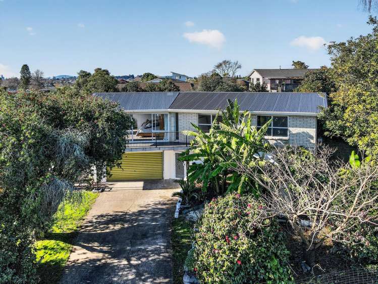 46 Russleigh Drive Dinsdale_25