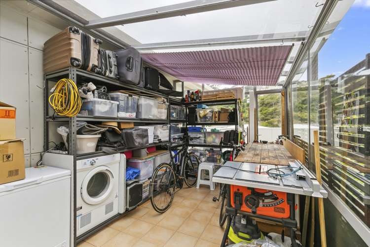 4/9 Broderick Road Johnsonville_16