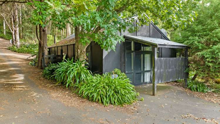 300 Paremoremo Road Paremoremo_11