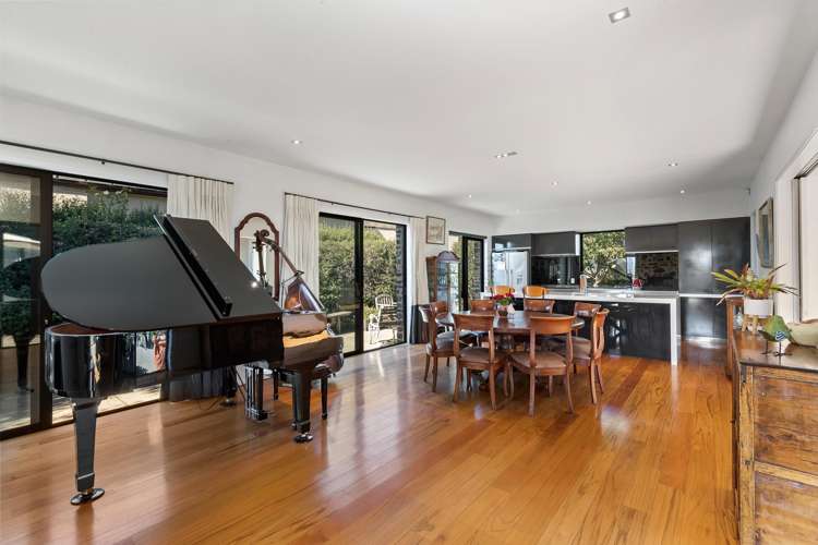 8 Bretby Court Jacks Point_14