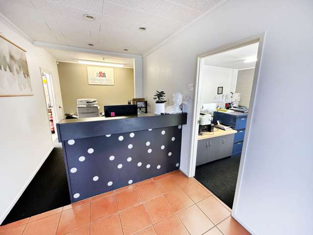 39 Olive Road Penrose_3