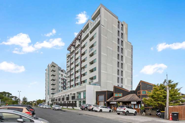 901/8 Waikumete Road Glen Eden_12
