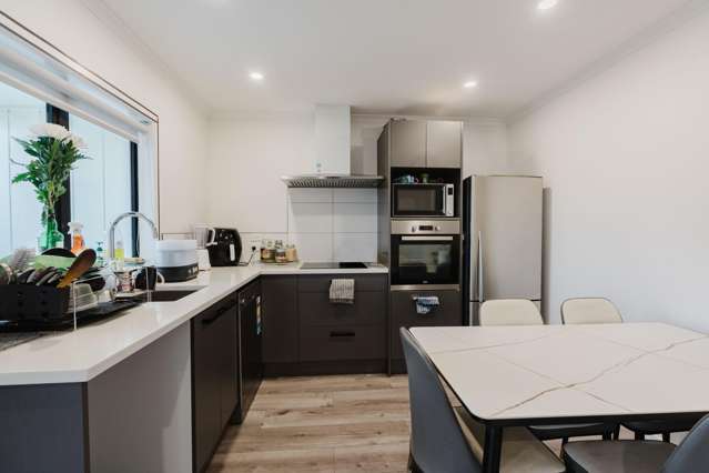 2/70 Cameron Road Hamilton East_2