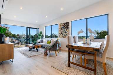 935 Whangaparaoa Road_1