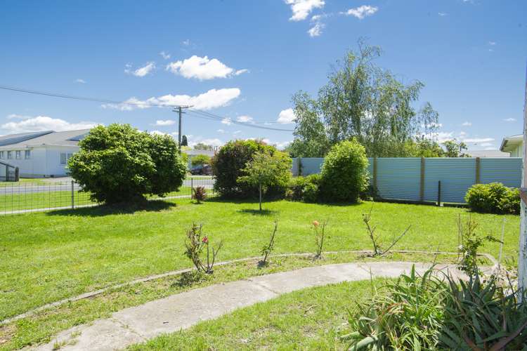 8 Waverley Street Elgin_13