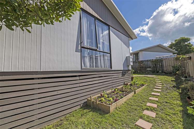 2/15 Cyril Crescent West Harbour_12