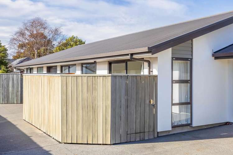 2/134 Geraldine Street_0