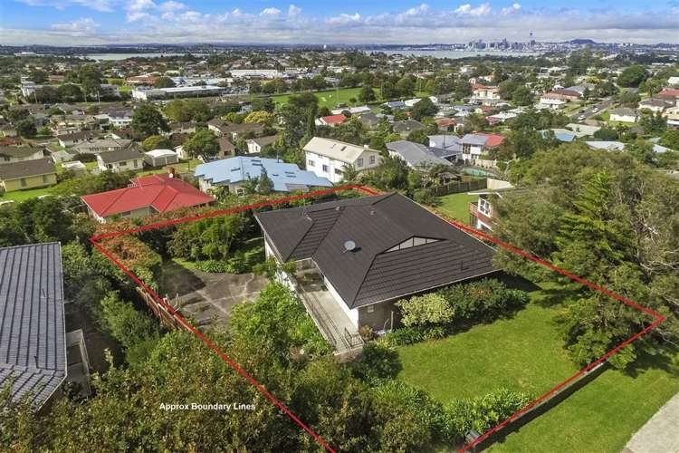 12 Martin Crescent Northcote_30