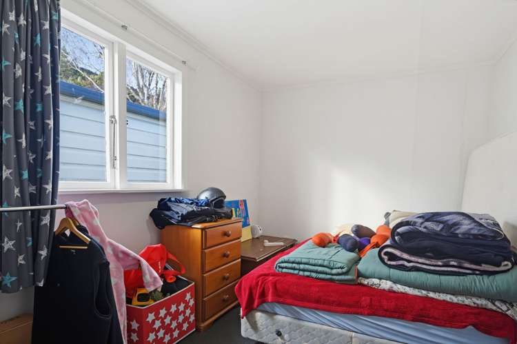 42 Parenga Street Wainuiomata_9
