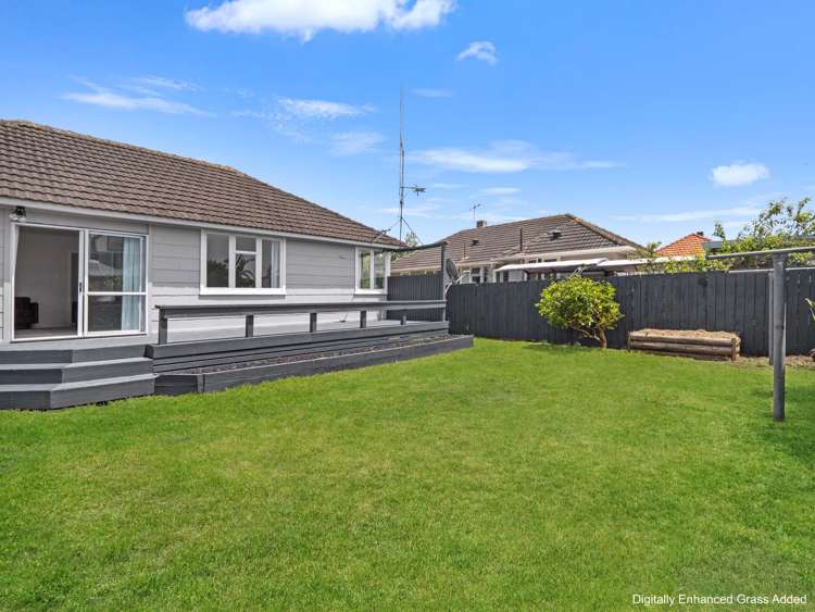 15 Odette St Bader_11