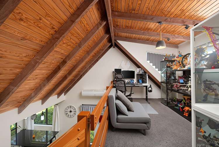 2 Raelene Place Massey_11