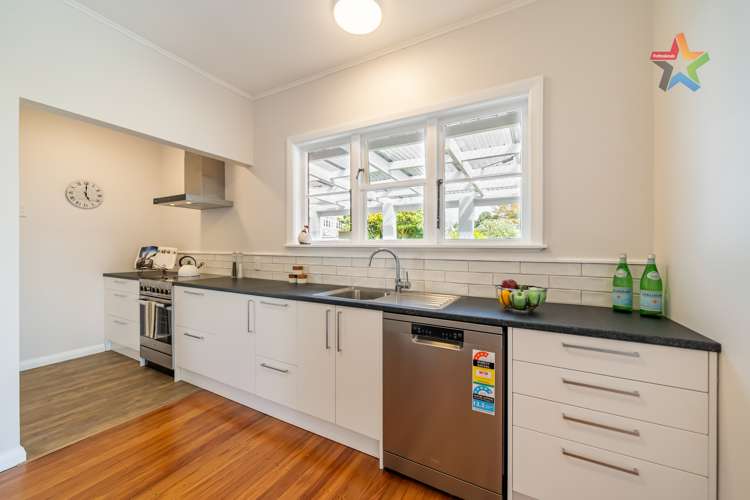 30 Mitchell Street Epuni_15