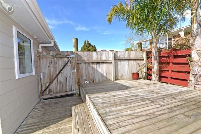 132 Mcleod Road Te Atatu South_4