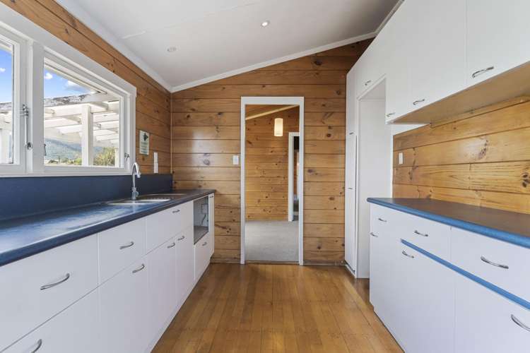 22 Hinemoa Avenue Taupo_9