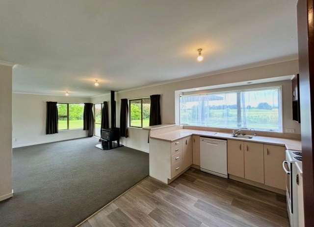 824 Roberts Line Bunnythorpe_4
