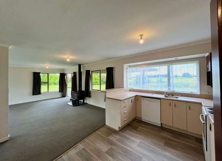 824 Roberts Line Bunnythorpe_4