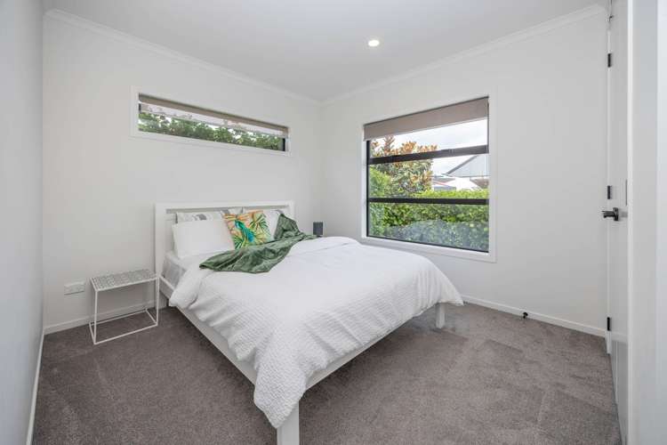 67 Probert Crescent Chartwell_7