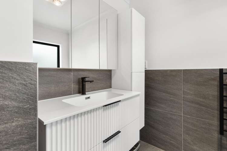 39 Anglesea Avenue Parklands_12