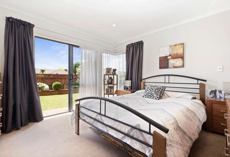 2 Bellshill Close Wattle Downs_9
