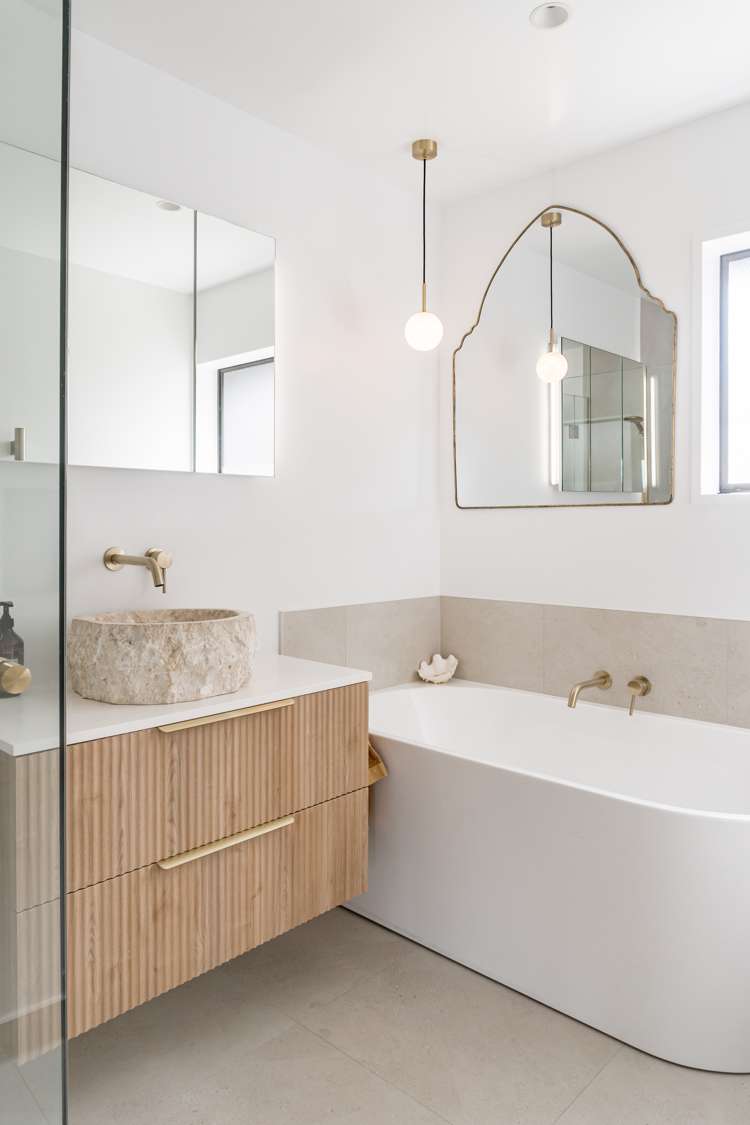 10C Long Street Raglan_10