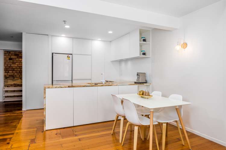 2a/4 Lorne Street Auckland Central_3