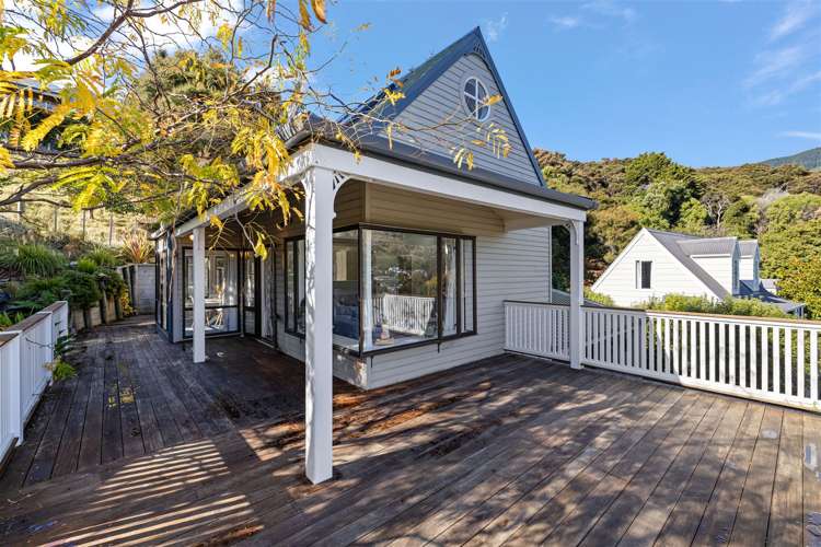 31 Penlington Place Akaroa_16