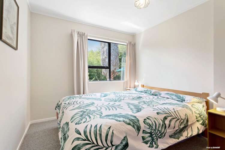 2/9a Long Bay Drive Torbay_12