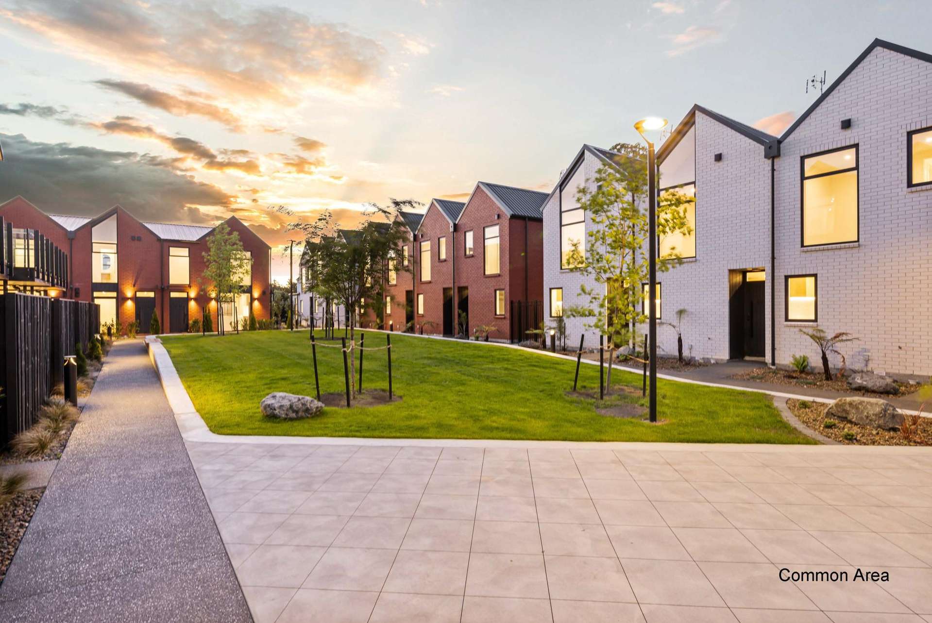 8/13 Donald Place Merivale_0