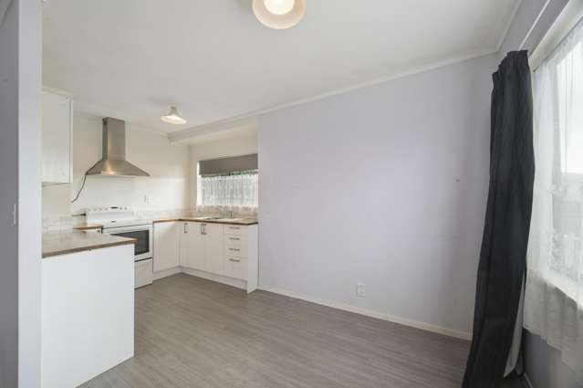 15A Beech Place Owhata_4