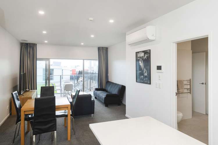 202/4 Reads Quay, Marinaview Gisborne_5