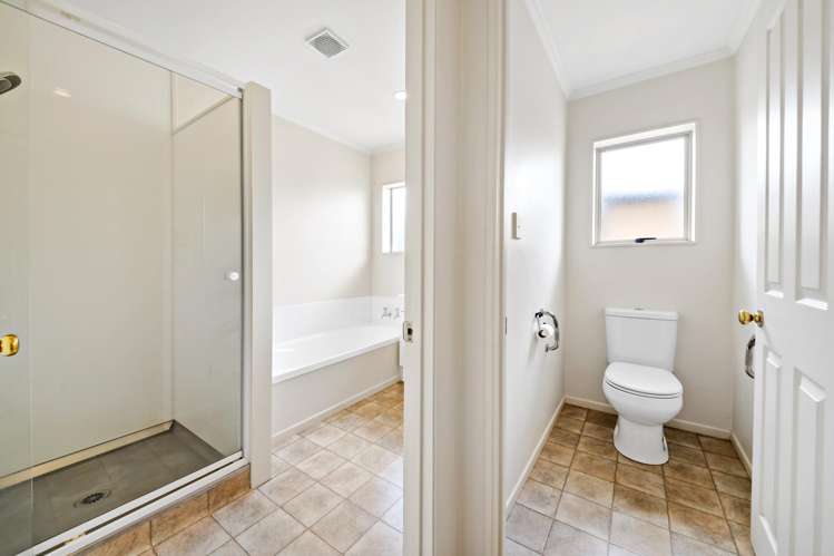 101 Coronation Road Mangere Bridge_10