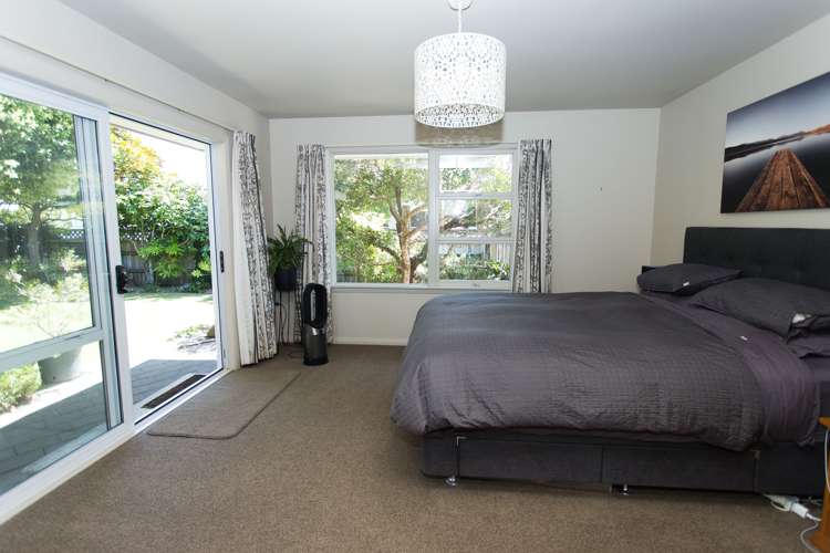 9 Hurunui Street Cracroft_11