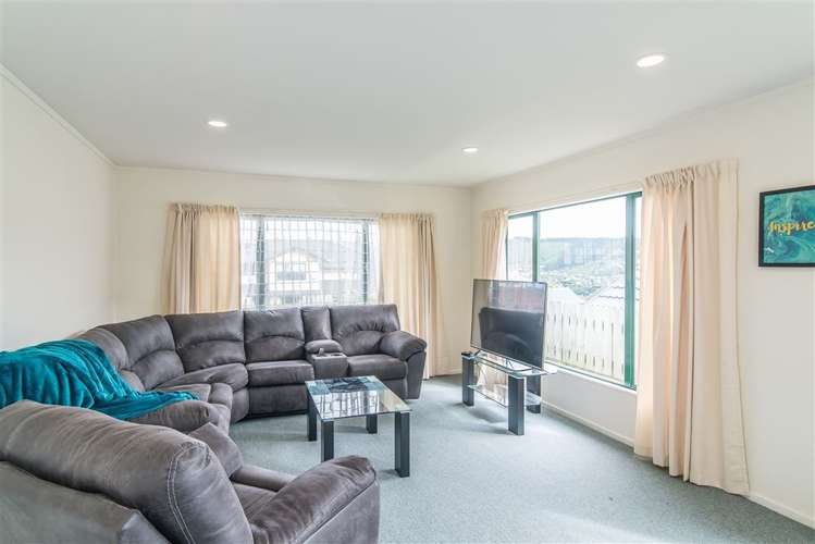 135 Woodman Drive Tawa_3